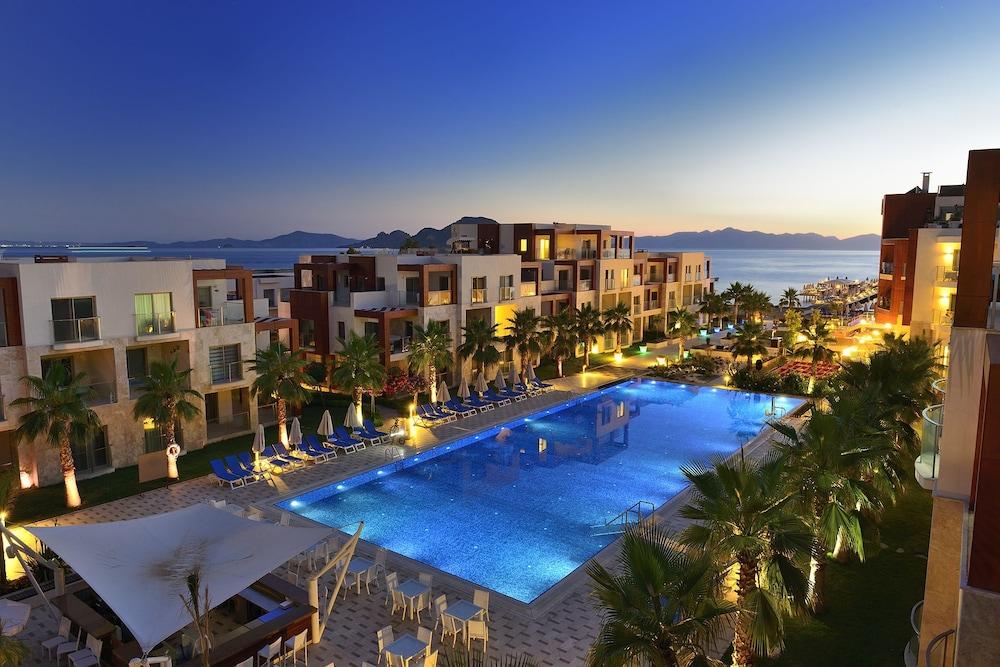 Sundance Suites Hotel Turgutreis Bagian luar foto